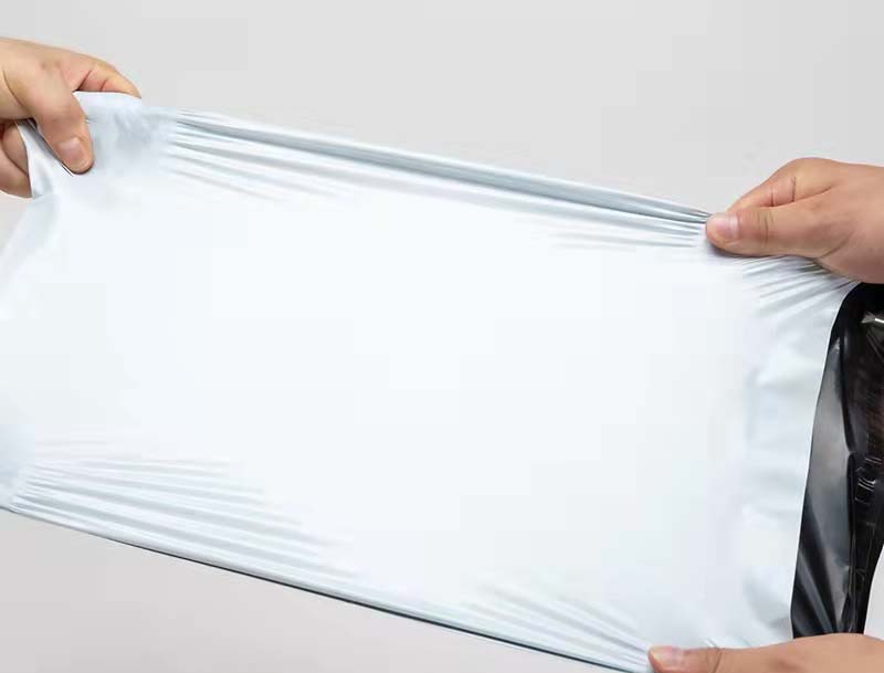 鲁甸白色快递袋-02